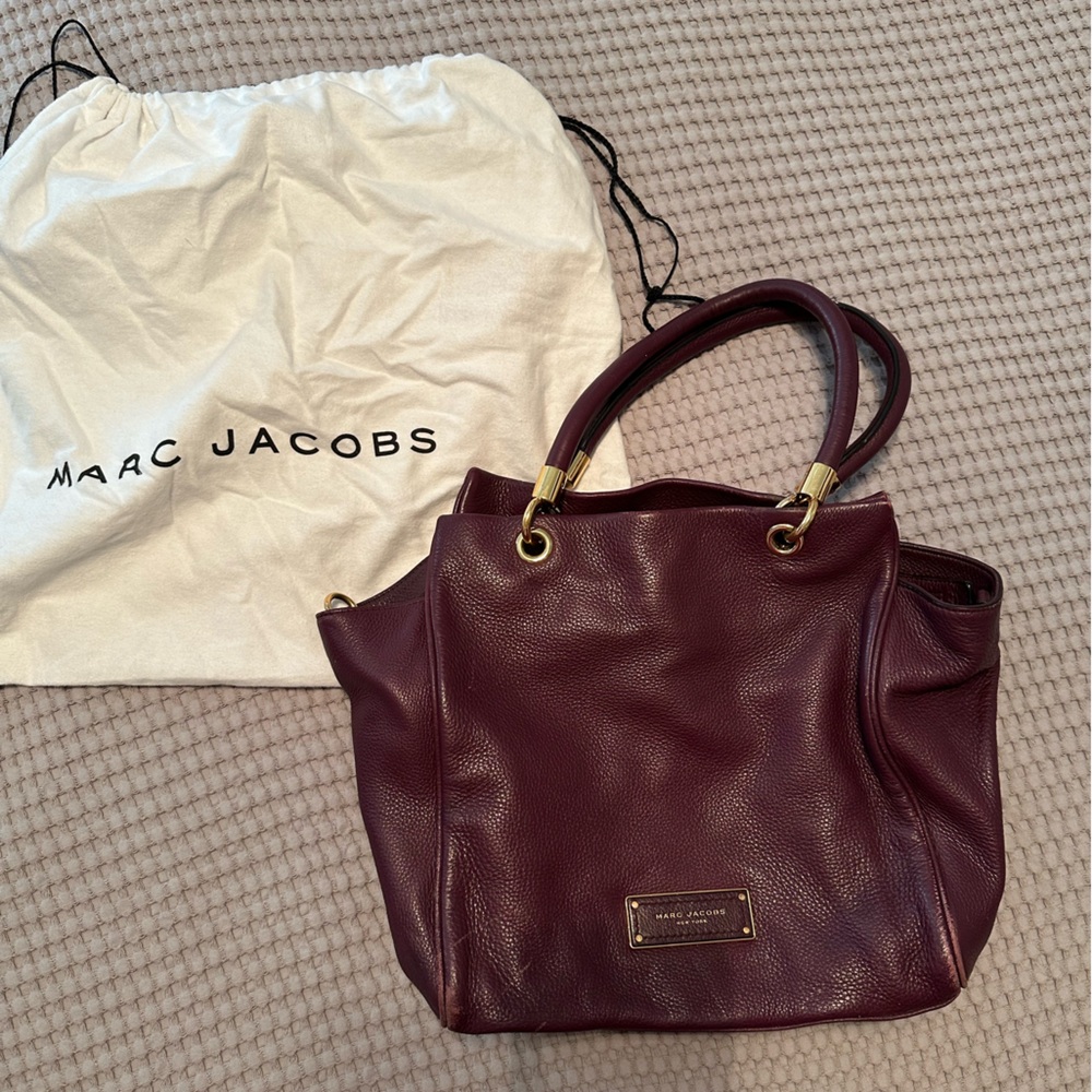Marc Jacobs aubergine bag